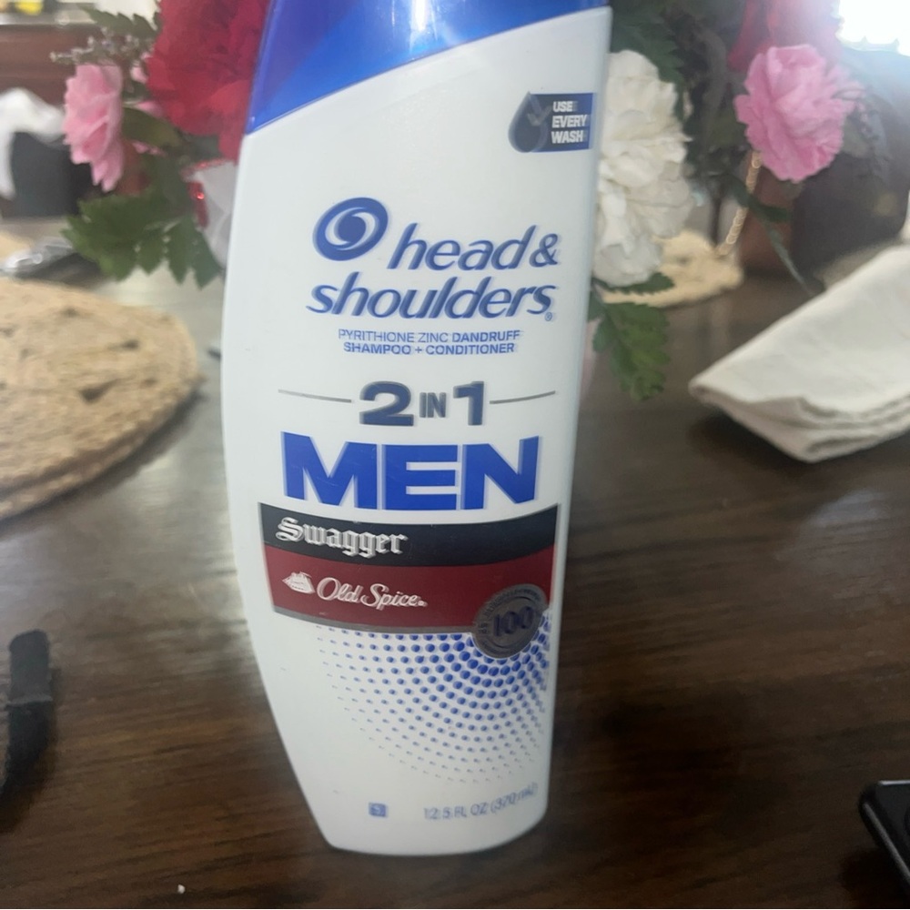 2-in-1 Men Shampoo and Conditioner - Blue, White, and Red